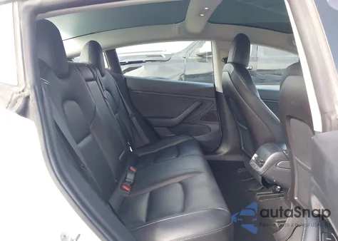 2019 Tesla Model 3 Long Range/Performance z USA, uszkodzony, nr VIN 5YJ3E1EB0KF422014